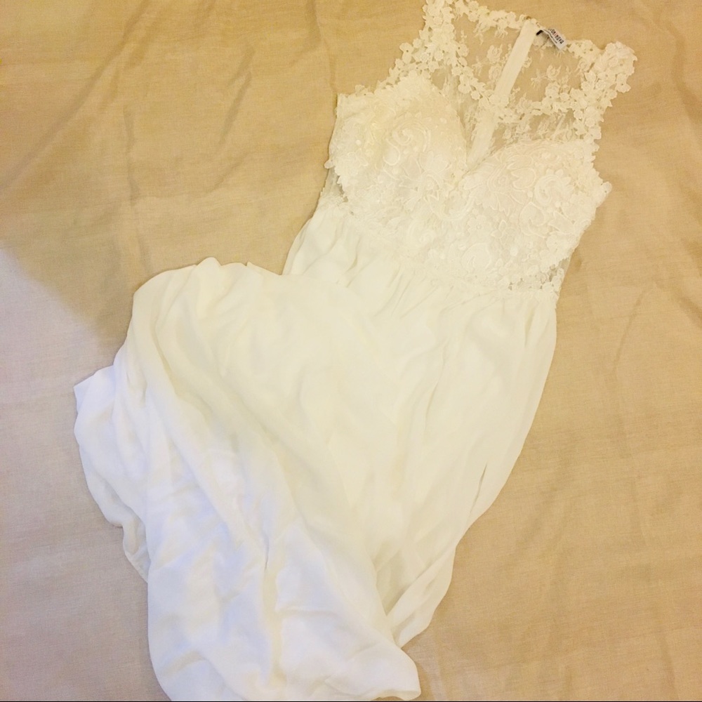 Fashionova white dress Long sheer back